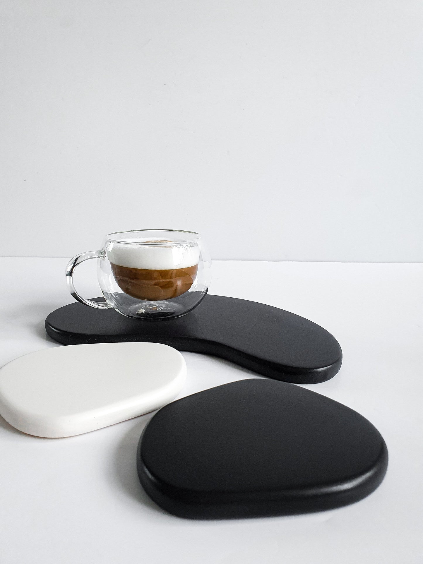 YESOstudio Unique Organic Bean-shaped Tray and Pebble Drink Coasters