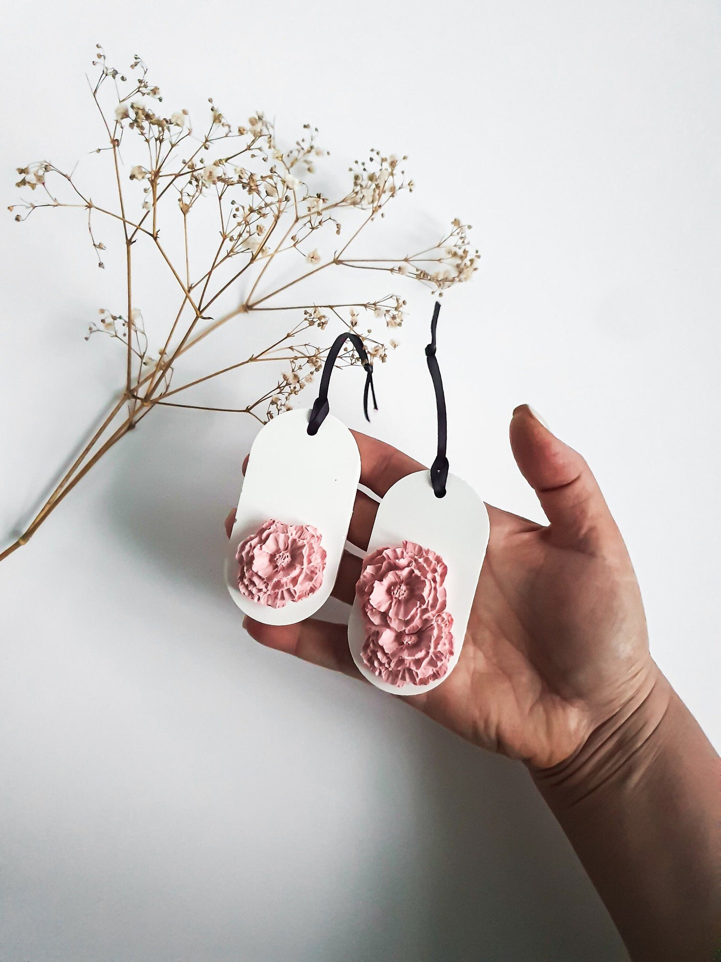 YESOstudio Floral Aroma Stone Tag Diffuser Gift Set