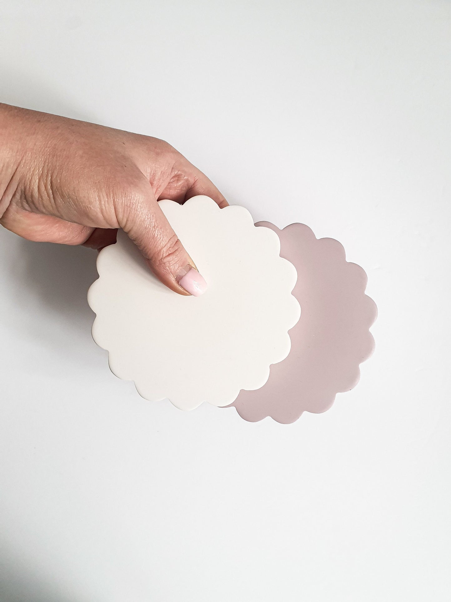 YESOstudio Original Stylish Scallop-Edged Coasters Set
