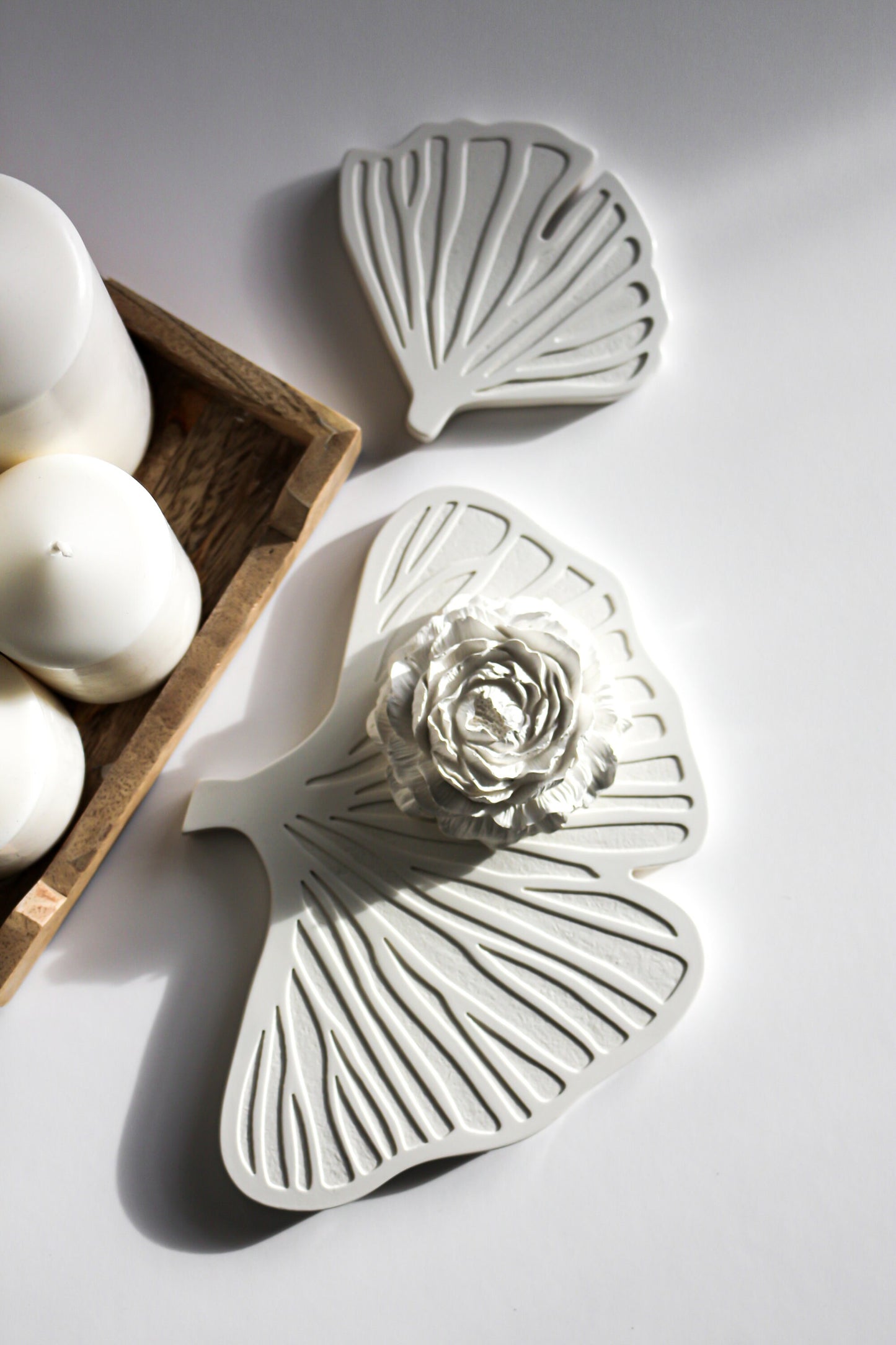 YESOstudio Ginkgo Biloba Leaf-Shaped Display Tray
