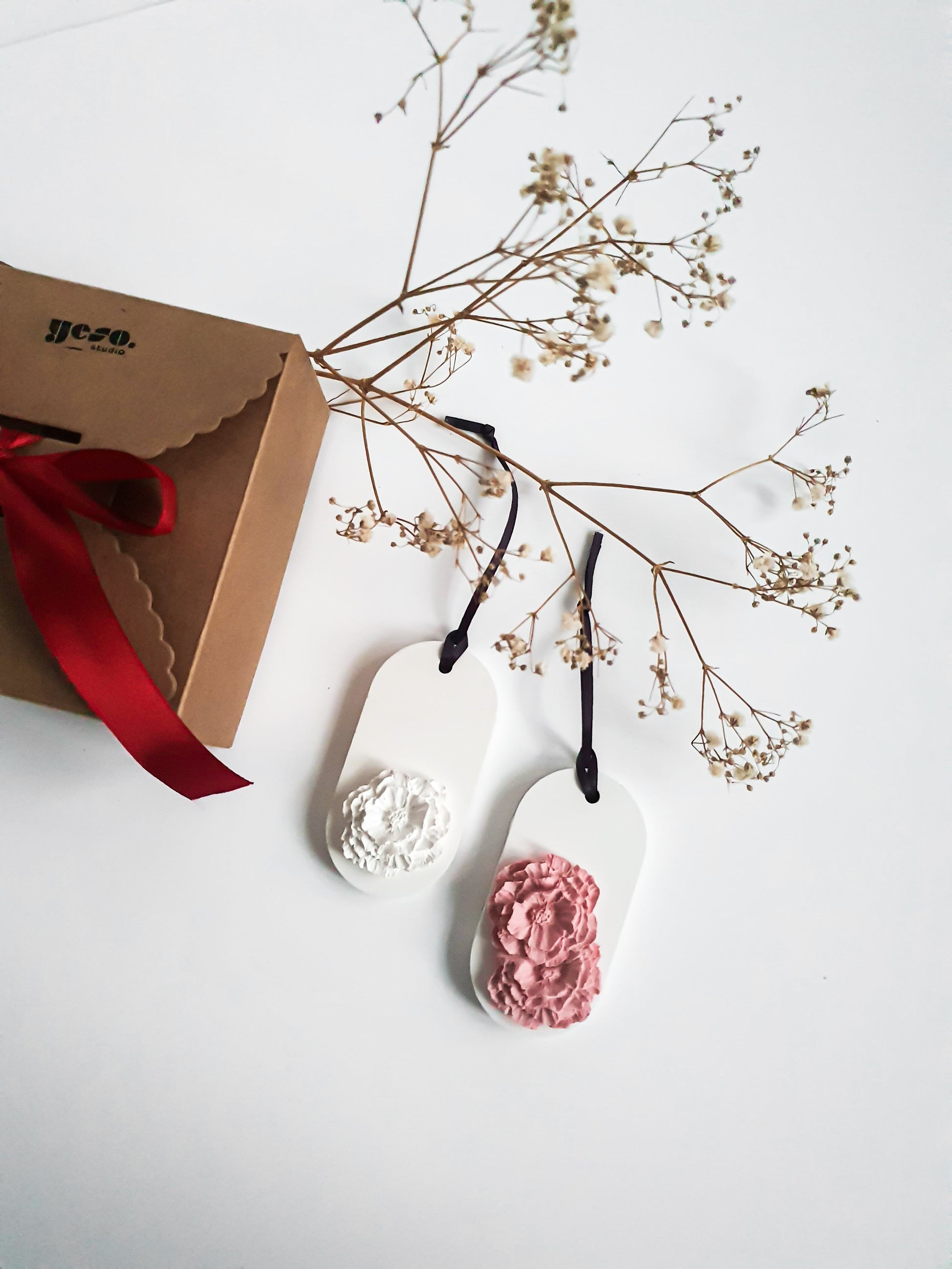 YESOstudio Floral Aroma Stone Tag Diffuser Gift Set