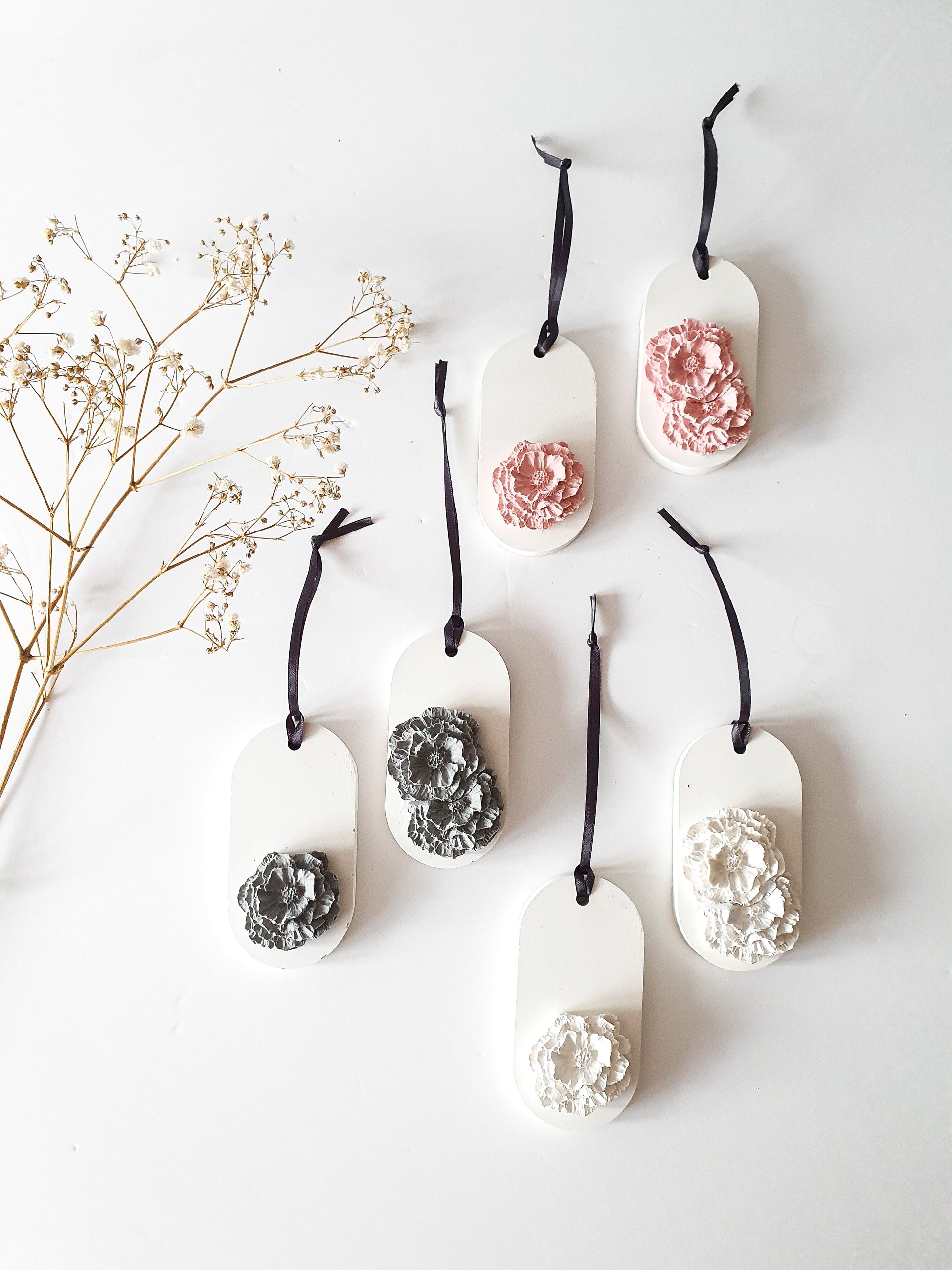 YESOstudio Floral Aroma Stone Tag Diffuser Gift Set