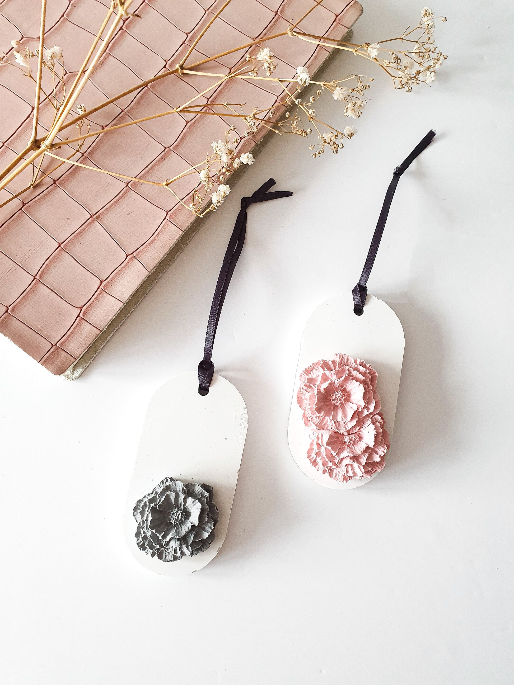 YESOstudio Floral Aroma Stone Tag Diffuser Gift Set