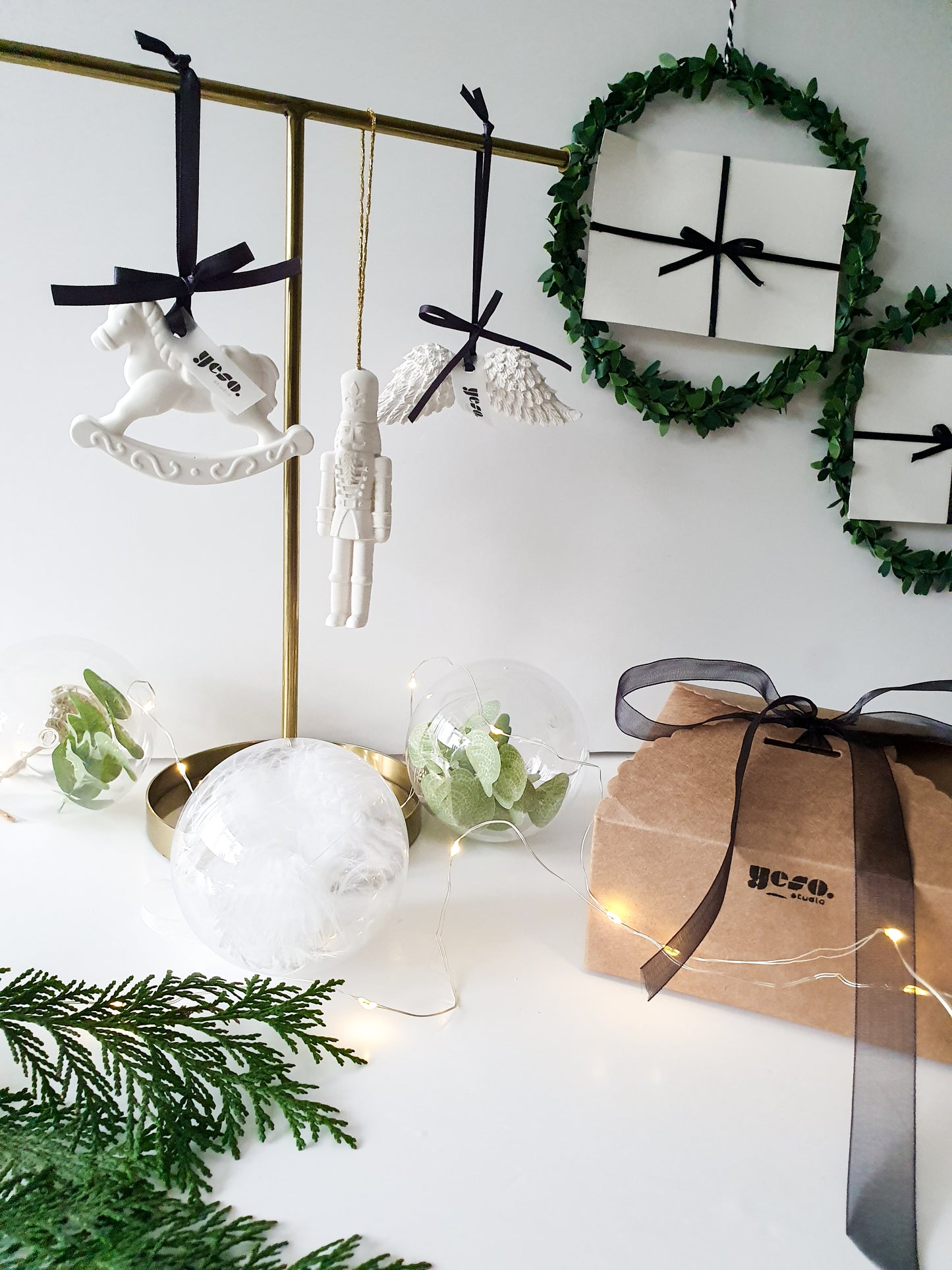 Christmas Hanging Ornaments Set