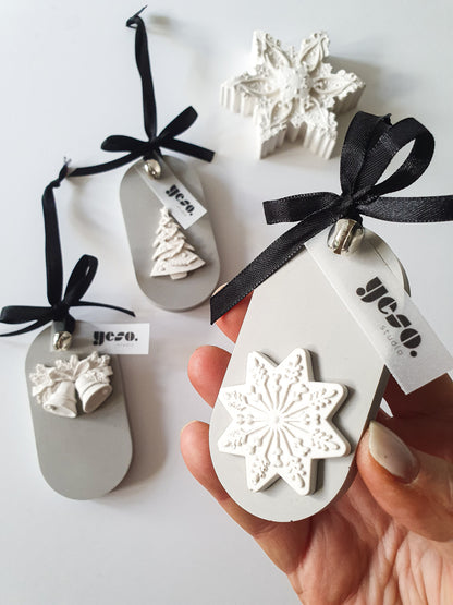 Festive Aroma Tag Diffusers Set