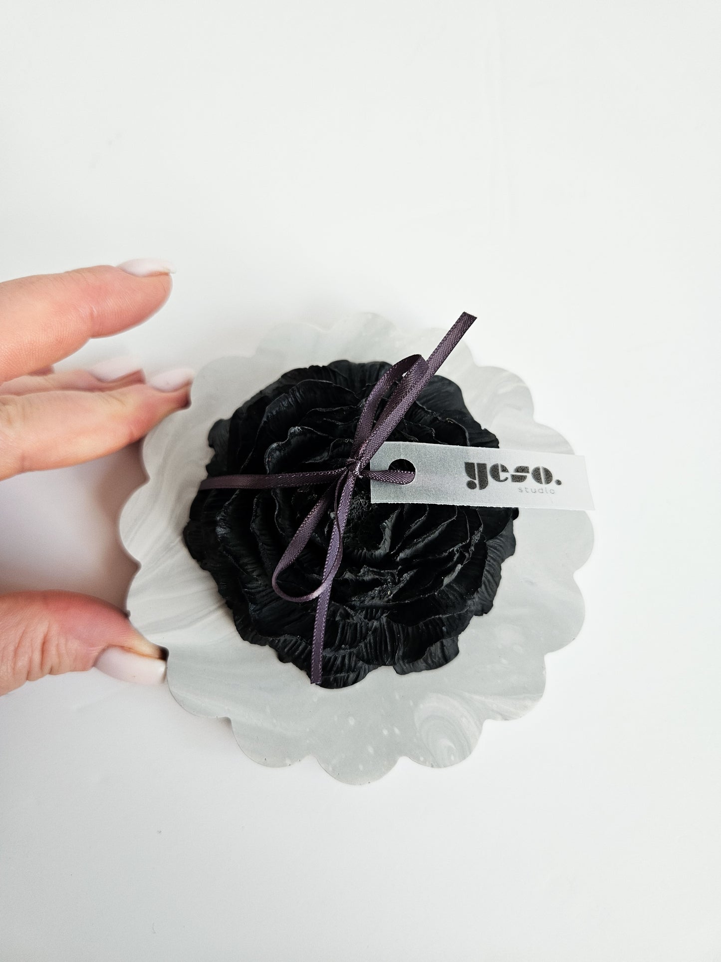 Charcoal Peony Diffuser with Scalloped Coaster in Grey Marble Effect