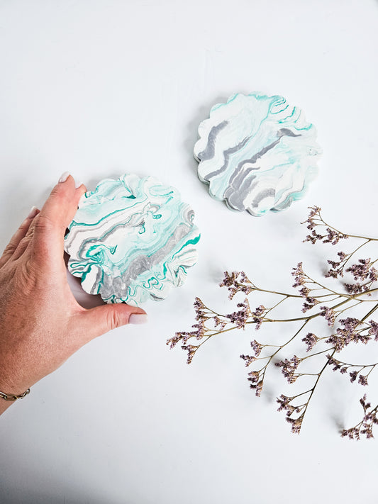 Set of 2 Round Scalloped Coasters – Green and Grey Marble Effect