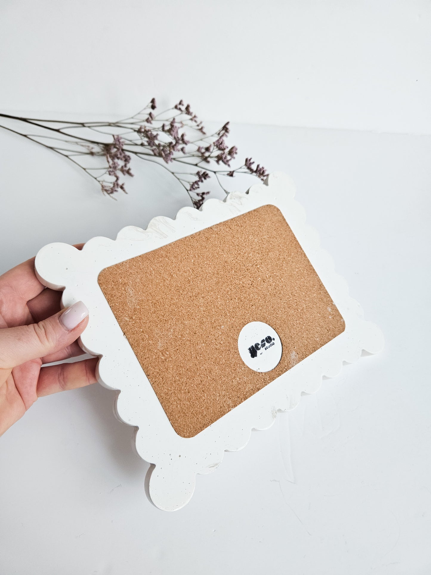 Large Scalloped Rectangular Tray – Off-White with Beige Marble Effect