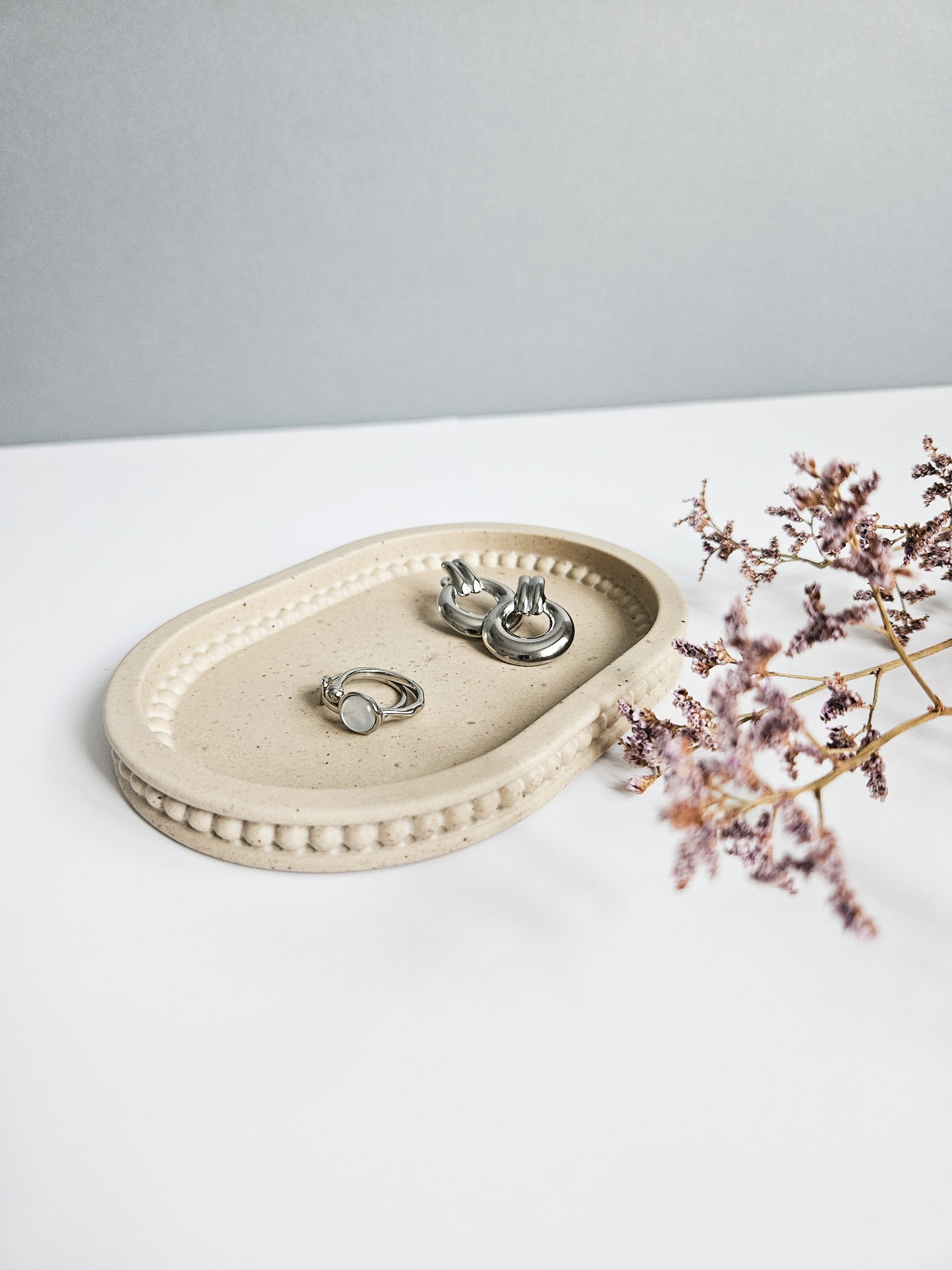 Oval Bobbin Beaded Tray Small