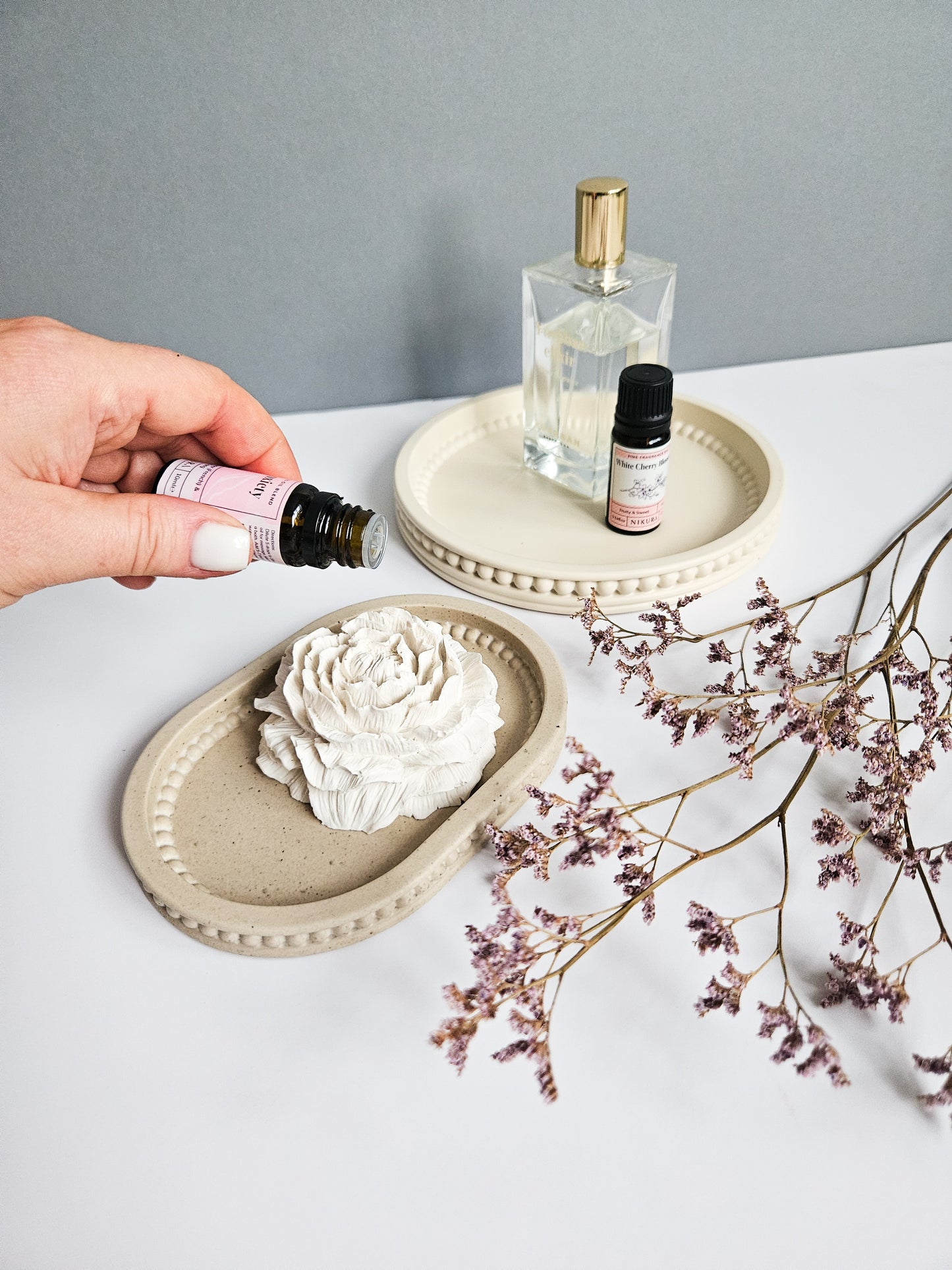 Round Bobbin Beaded Tray Medium