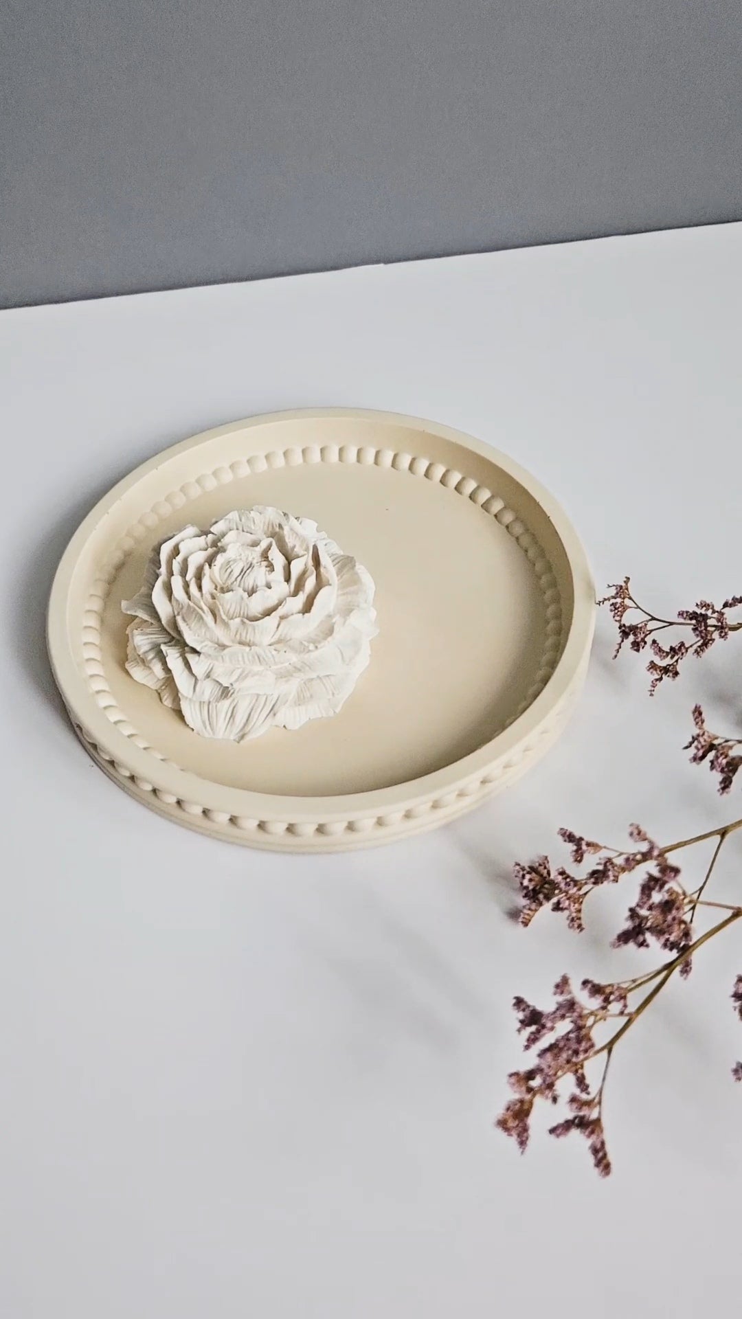 Round Bobbin Beaded Tray Medium