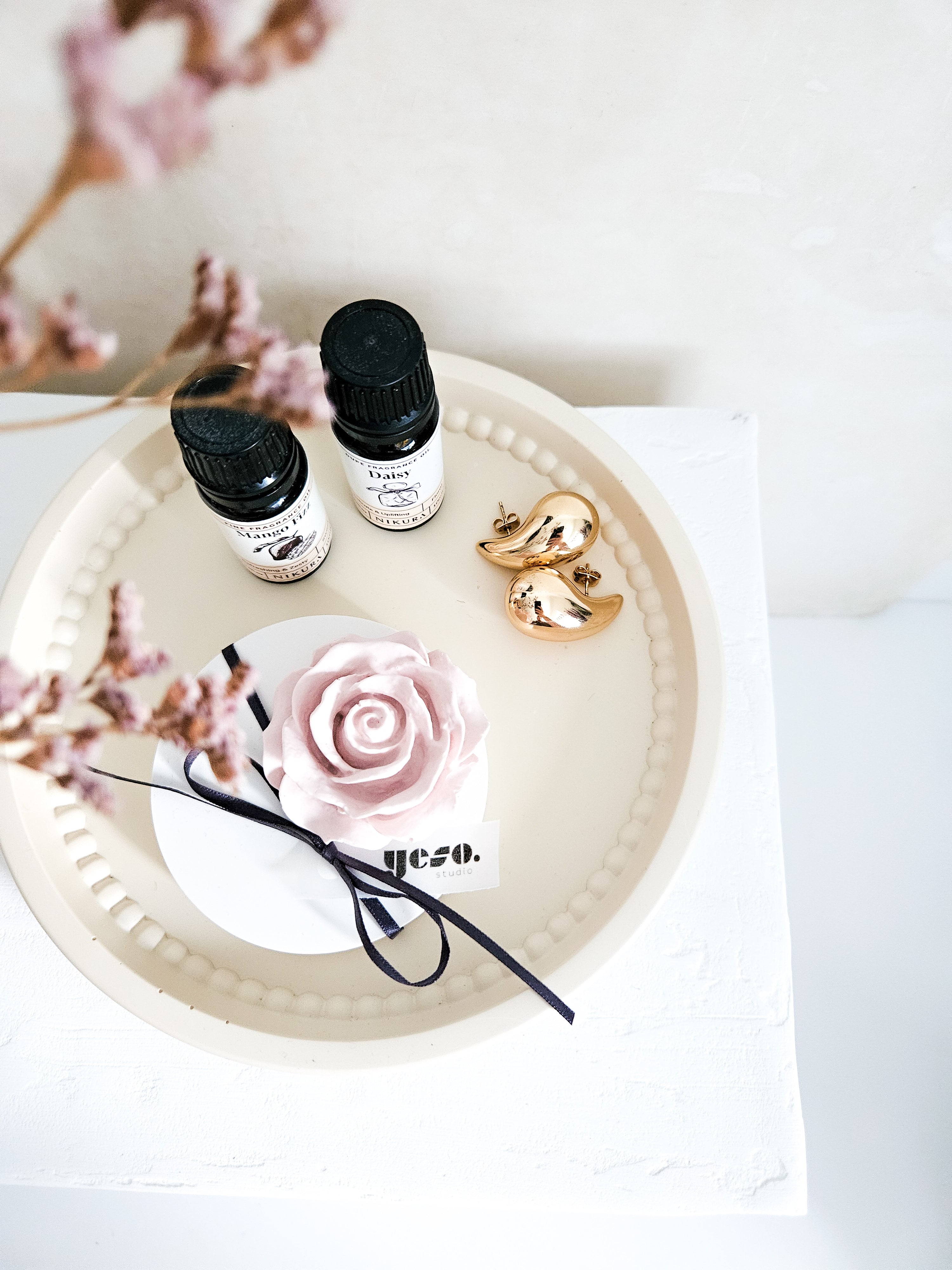 Small rose flower aroma stone diffuser for essential oils