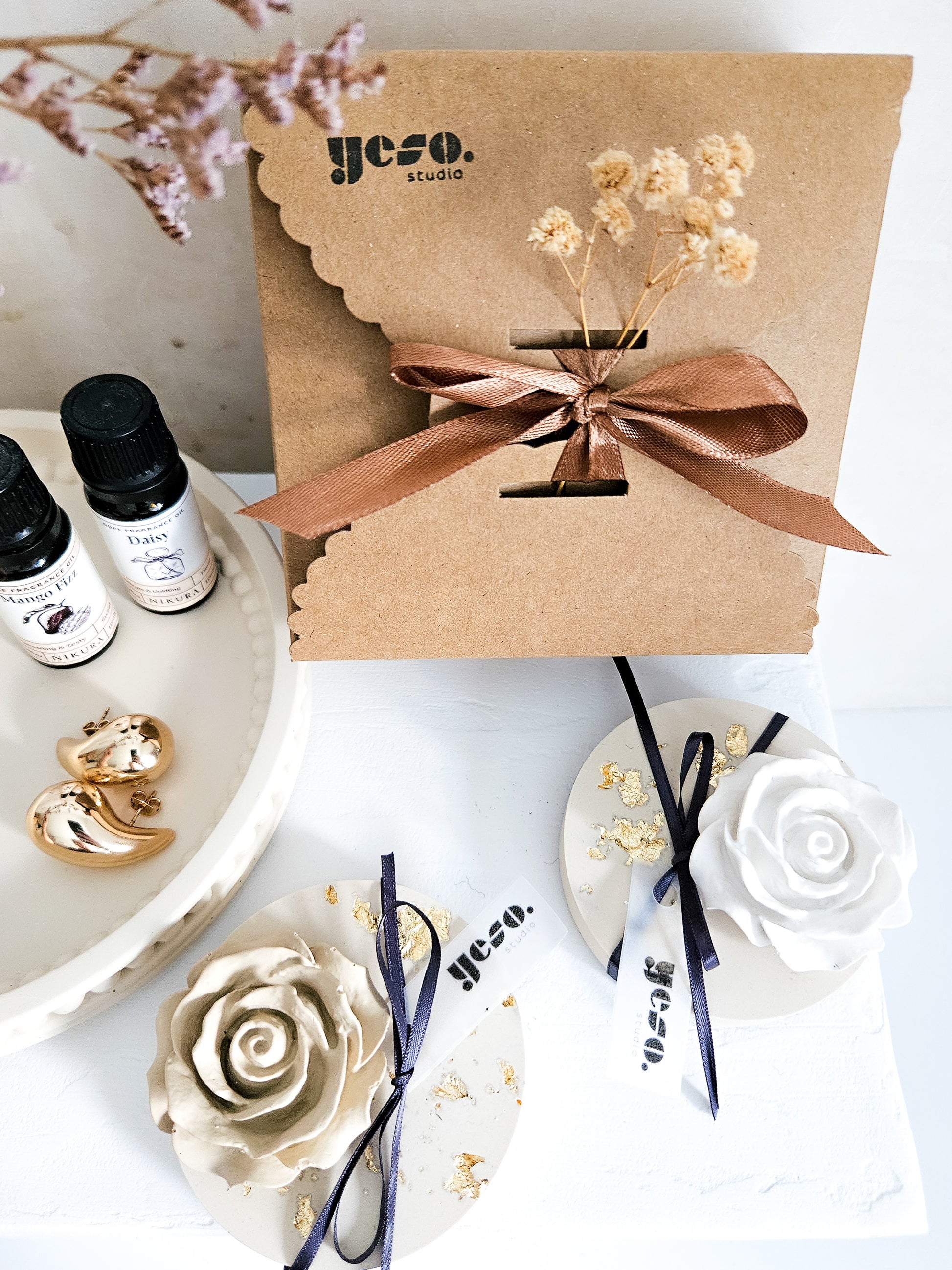Gift-ready petite rose stone diffuser