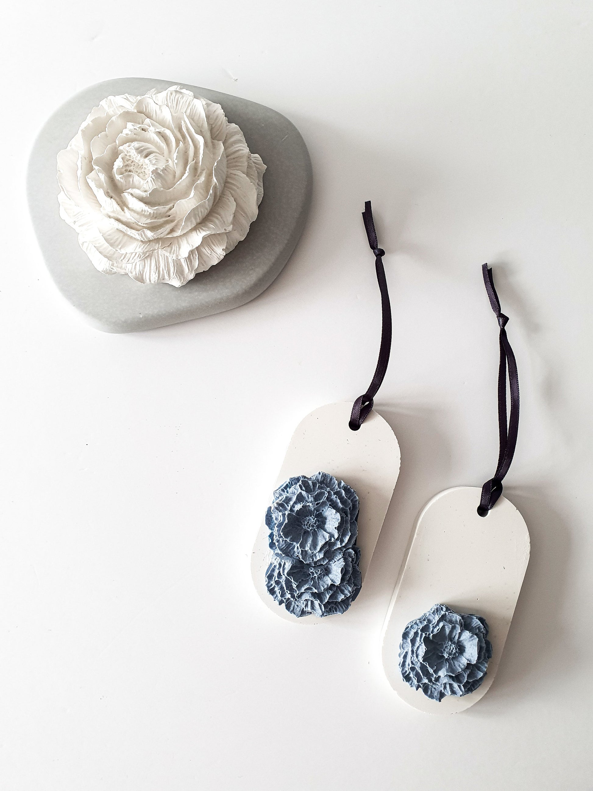 YESOstudio Floral Aroma Stone Tag Diffuser Gift Set