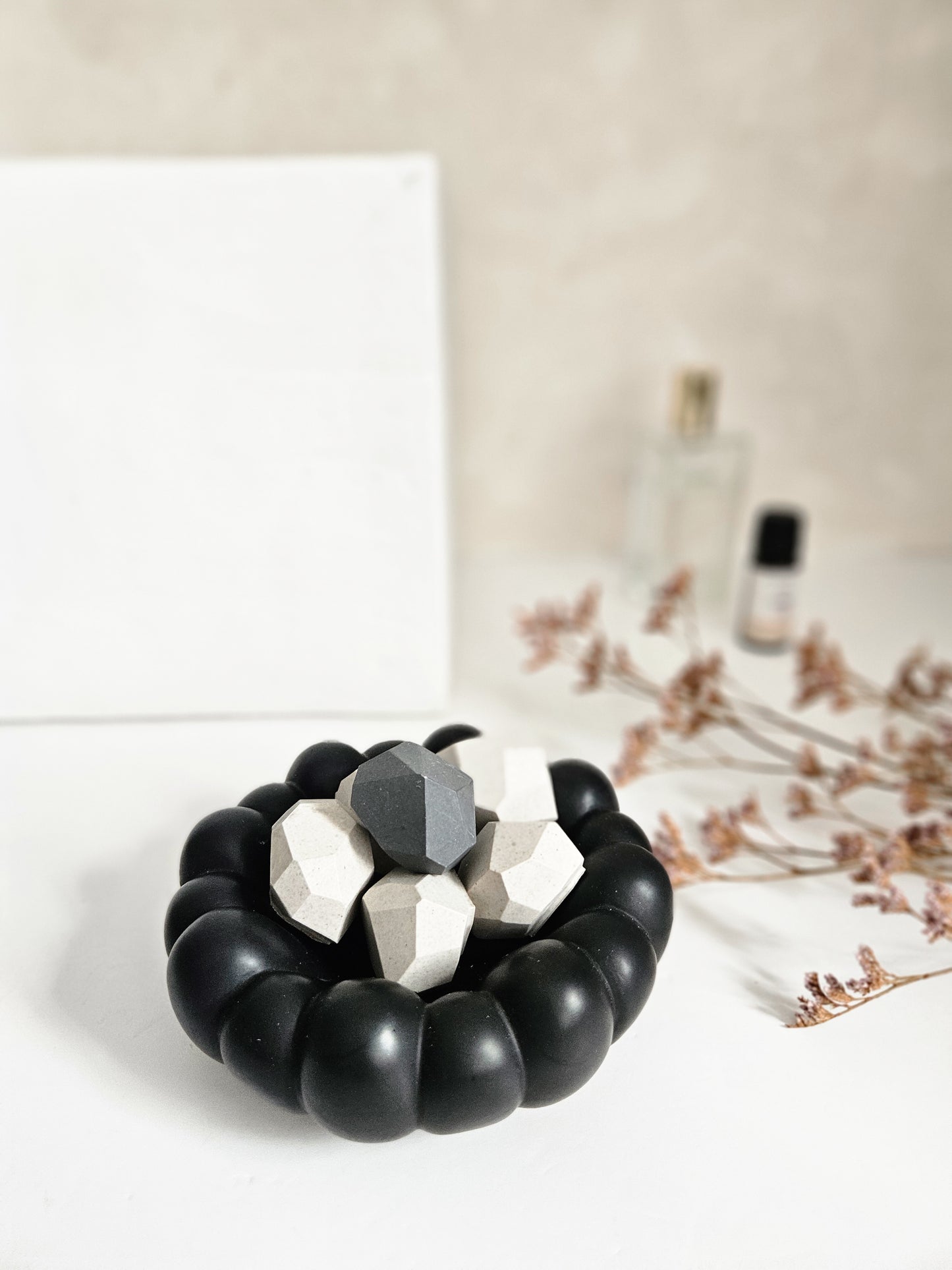 sculptural fragrance